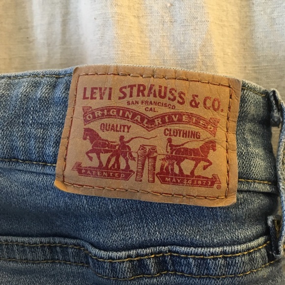 Levi’s Jeans - Picture 1 of 3
